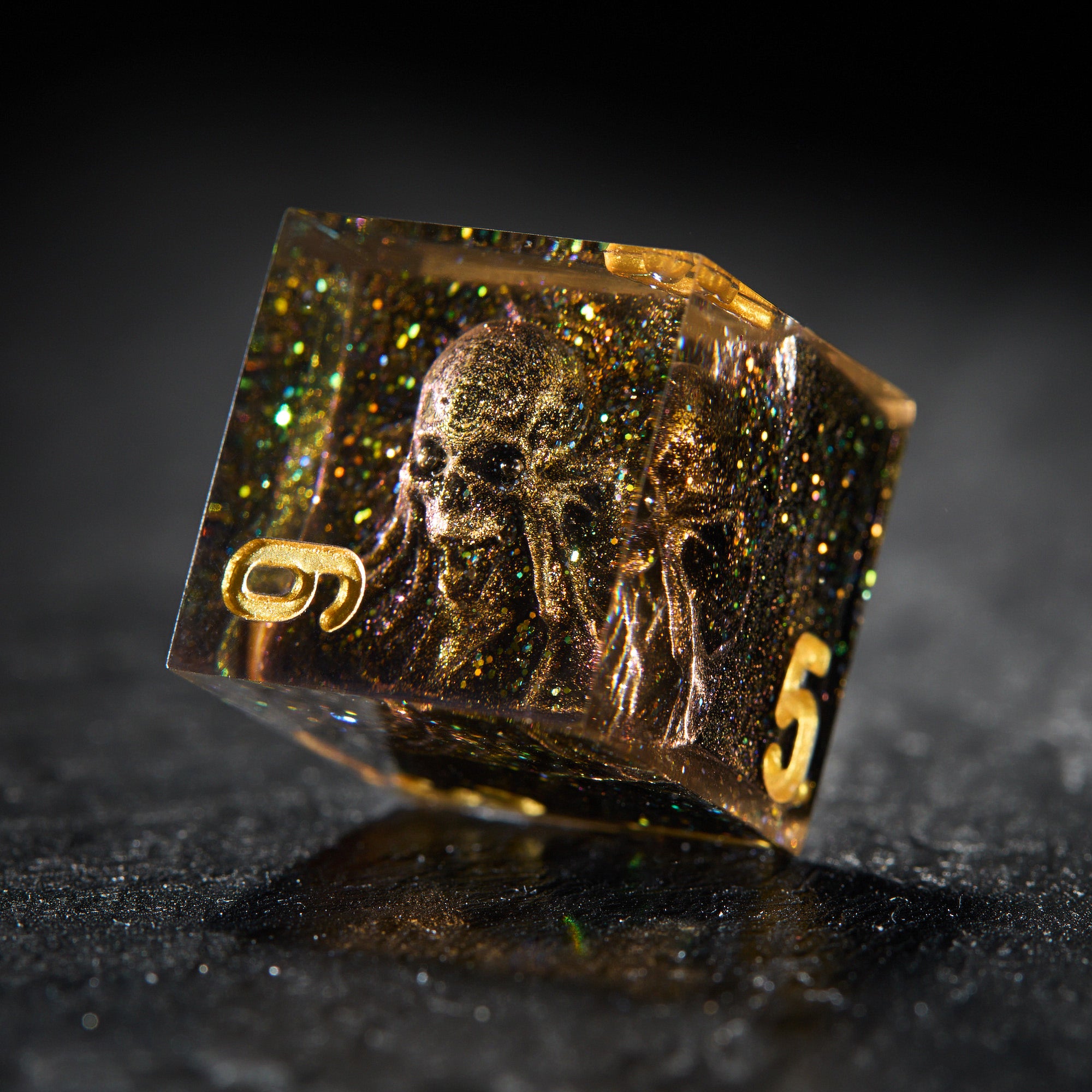 Abyssal skull Glitter Resin Dice - CrystalMaggie